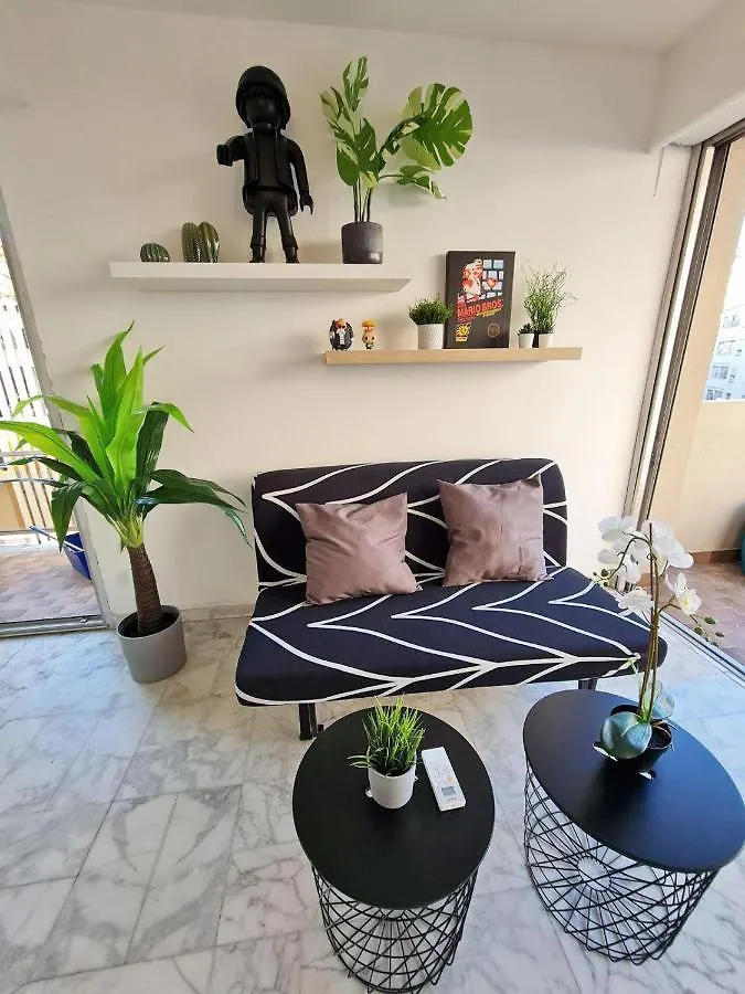 GregBnb-com - T2 Pleine Ville - CLIMATISE - BALCON - 2 Toulon Appartement