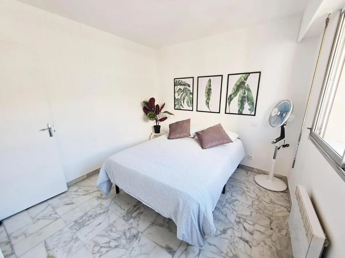GregBnb-com - T2 Pleine Ville - CLIMATISE - BALCON - 2 Toulon France